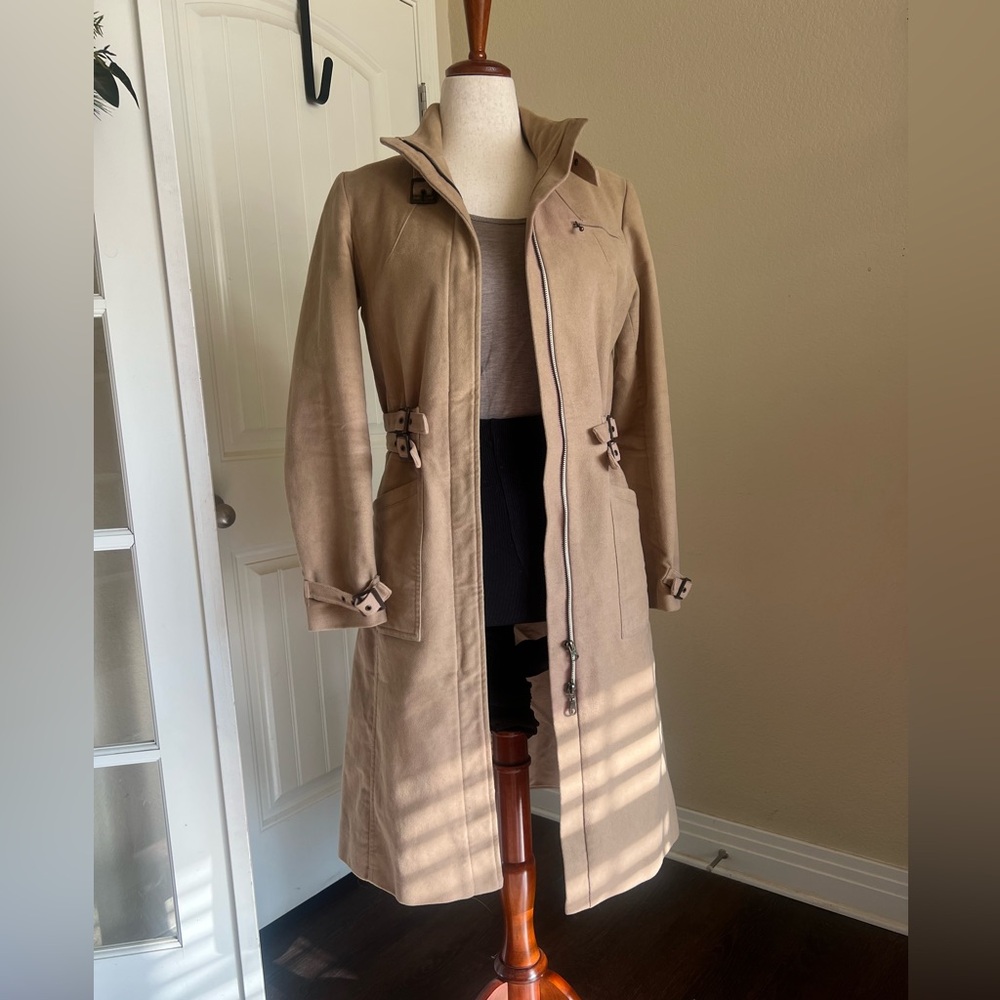 Military Style, Tan/Beige Long Coat US Size 6 Cote Femme Brand